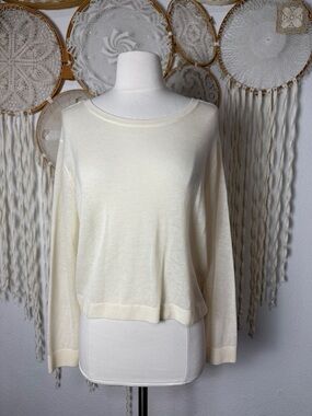 Alice + Olivia Cream Cashmere Twist Back Sweater Size Small